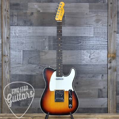 Pre-Owned Fender American Ultra Luxe Vintage '60s Custom Telecaster - 3-Color Sunburst with Hardshell Case image 3