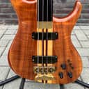 Alembic Europe fretless