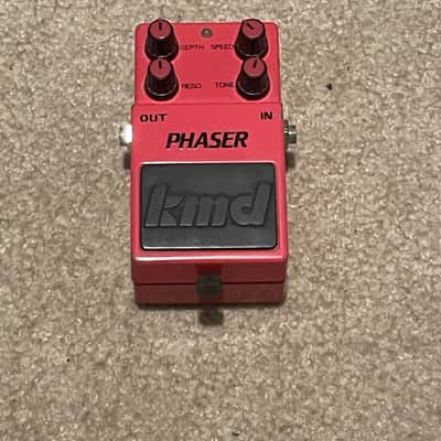 KMD Phaser 1987 - Salmon Pink image 1