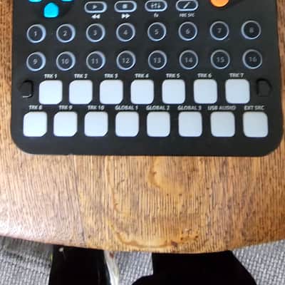 Sonicware SmplTrek PortableSampler image 1