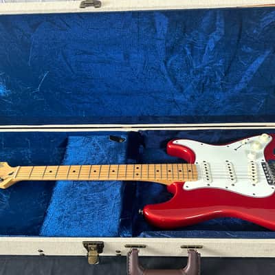 Fender Mexican Standard Stratocaster 1994 - Candy Apple Red image 11