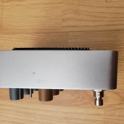 Universal Audio OX Stomp Dynamic Speaker Emulator 2023 - Present - Silver image 4
