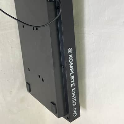 Native Instruments Komplete Kontrol A49 2018 - Present - Black image 2