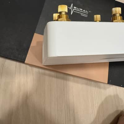 PRE-OWNED Neural DSP Quad Cortex Limited Edition White & Gold imagen 12
