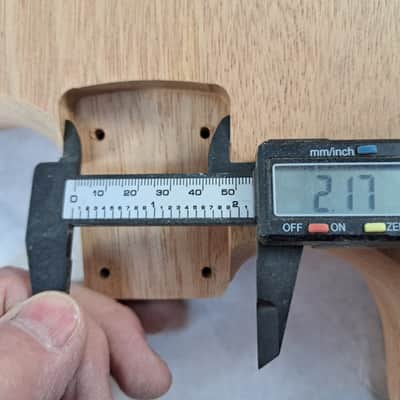 Unfinished Mahogany Hxx guitar body - for Fender Strat Stratocaster neck Floyd Rose J2311 image 9