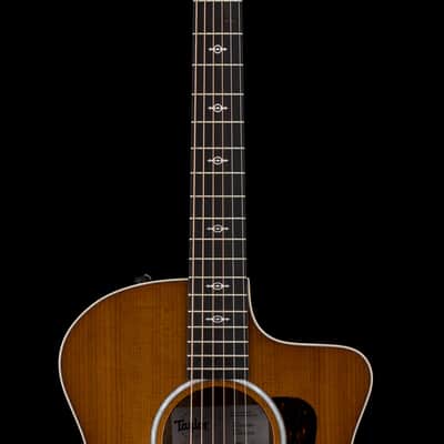 Taylor 214ce-K DLX Special Edition - Honeyburst #05550 (NAMM 2026) image 5