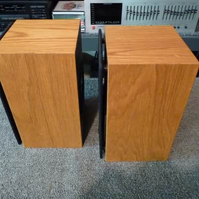 NHT Super Zero A450 - Compact Speakers - Oak Veneer Cabinets image 7