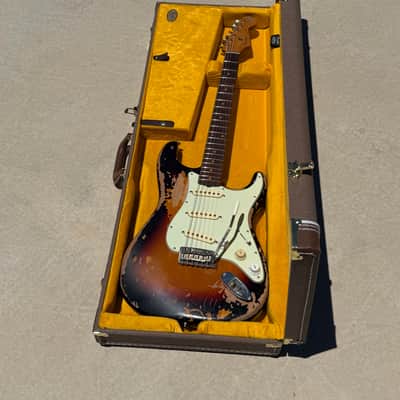 Fender Mike McCready Signature Stratocaster 2023 - Present - 3-Color Sunburst Relic image 10
