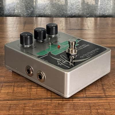 Electro-Harmonix EHX Andy Summers Walking On The Moon Analog Flanger Guitar Effect Pedal image 3