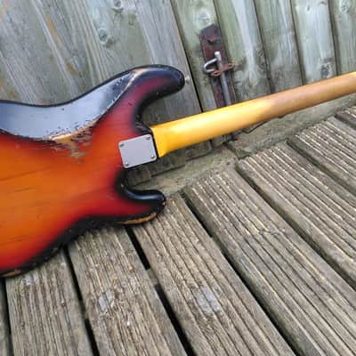 Relic  PBass 3 Tone Sunburst (Body checking!) imagen 6