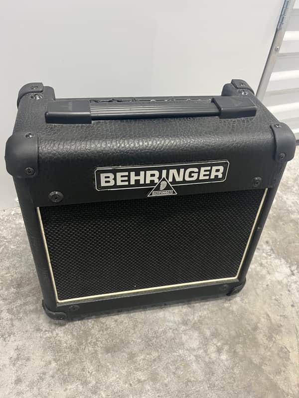 Behringer AC108 Vintager - Black case image 1