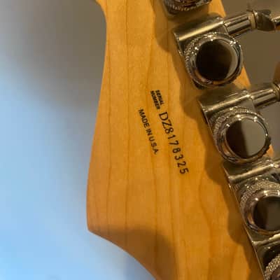 Fender American Select Mahogany Stratocaster HSS with Rosewood Fretboard 2005 - 2011 - Crimson Red Transparent image 5