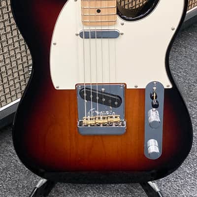 Fender American Professional Telecaster with Maple Fretboard 2017 - 2019 - 3-Color Sunburst image 1