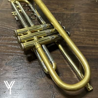 Bach Mt Vernon/Corp. 37 Bb Trumpet - Lacquer image 2