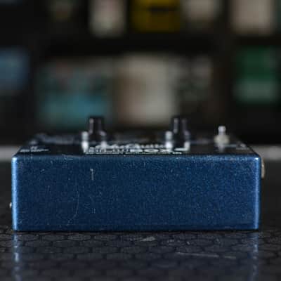 BluGuitar BluBox Speaker Emulator 2010s - Blue image 2