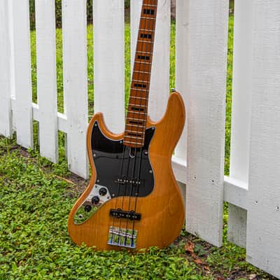 Sire v5  LEFT-HANDED 2nd gen. bass  Alder/ Roasted Maple 4-string image 7