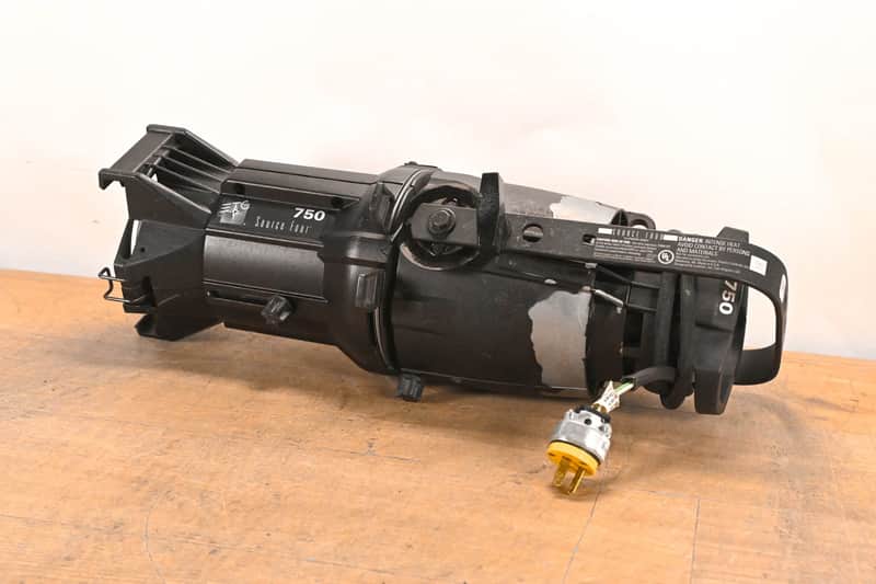 ETC Source Four 750 19 Degree Ellipsoidal Light CG01W1V image 1