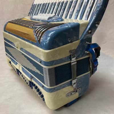 CAVALIER 2-REED ACCORDION #CRZC58 image 4