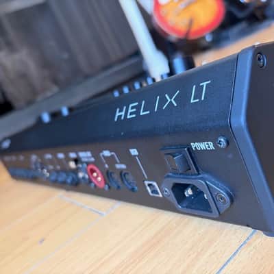 Line 6 Helix LT 2017 with Gator Pedal Board Gig Bag image 2