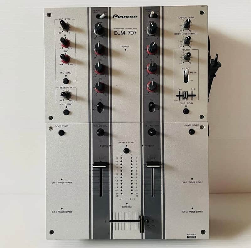 Pioneer DJM 707 image 1