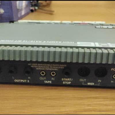 Alesis HR-16 High Sample Rate 16-Bit Drum Machine 1980s - Gray image 3