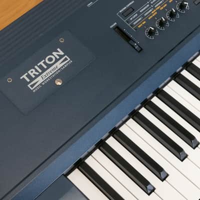 Korg Triton Extreme 88 key weighted keyboard workstation image 5