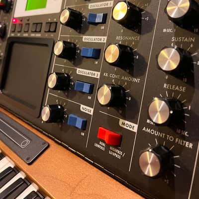 Moog Minimoog Voyager XL - The Greatest Mono Synth Ever Created! image 2