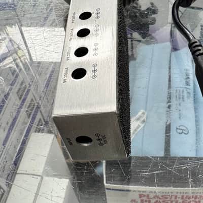 MXR M239 Mini Iso-Brick Power Supply 2018 - Present - Silver image 3
