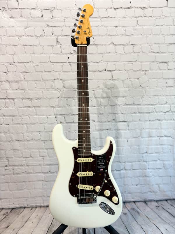 Fender American Ultra Stratocaster with Rosewood Fretboard 2019 - Present - Arctic Pearl image 1