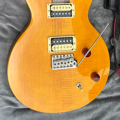 PRS SE Santana 2012 - Yellow image 1