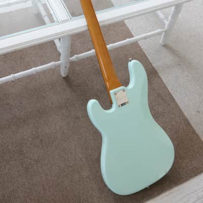 Squier FSR Classic Vibe '60s Precision Bass with Matching Headstock 2021 - Sonic Blue image 6
