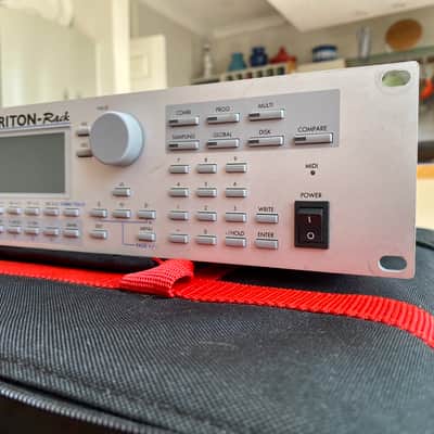 Korg Triton-Rack inc. 5 EXPANSION BOARDS & RACK BAG imagen 6