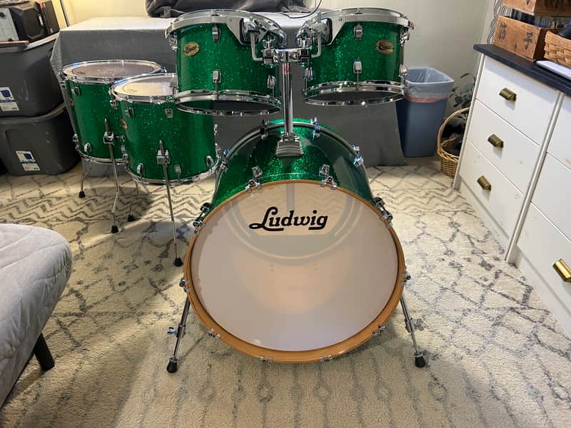 Ludwig Centennial 2009 - Green Glitter Glass image 1
