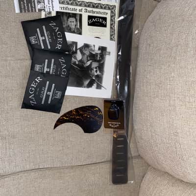 Zager ZAD800M/N 6 String guitar comes with extras see all pics image 7