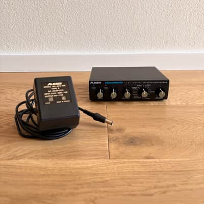 Alesis Nanoverb (1996) 18-Bit Digital Effects Processor! With original power supply! image 2