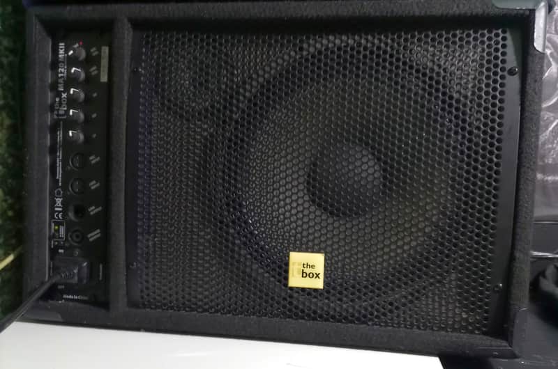 the box MA120 MKII Active Woofer de 12" y Tweeter 120W (RMS a 4 Ohmios) 80Hz - 16KHz +/-3dB SPL máximo: 120dB image 1