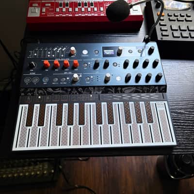 Arturia MicroFreak 25-Key Algorithmic Synthesizer 2019 - Present - Black image 3