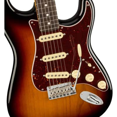 Fender American Professional II Stratocaster 3TS RW image 4