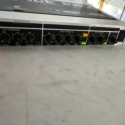 Behringer Ultra-Voice Pro VX2000 High-Performance Mic Preamplifier/Voice Processor image 5