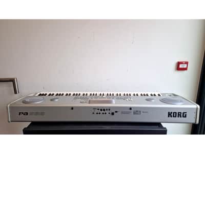 Korg PA588 - Synthesizer Keyboards - White - Keyboard - Excellent w/ Hard Case & Power Supply image 15