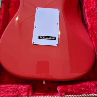 Fender 1993 Fender Custom Shop Hank Marvin Signature Stratocaster – Limited Edition (s/n 80 of 200) 1993 - Fiesta Red image 5