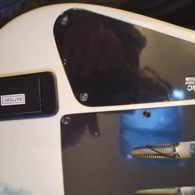 Schecter Demon-7fr 2020-2023- Vintage White image 5