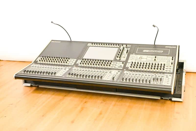DiGiCo SD8 Digital Mixing Console w/ Waves Card, ST Optical & Road Case CG01Z7Q *ASK FOR SHIPPING* image 1