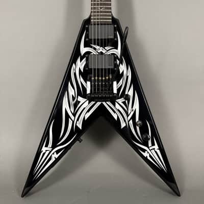 B.C. Rich Kerry King Signature KKV Tribal Flying V Black Korea image 6