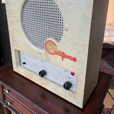 Vintage 1960’s Califone SP 30 “The Music Monitor”/Tube Guitar Amp~LoFi Fuzz God~RARE AMP~Hollywood, CA *MUST SEE VIDEO* image 4