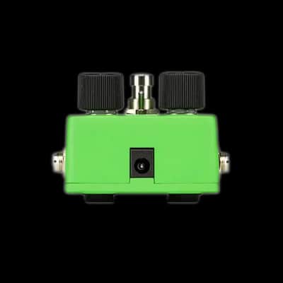 Electro-Harmonix Lizard King Bass Octave Fuzz Pedal image 2