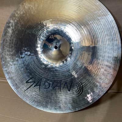 Mint Sabian 16" HH Suspended Br. image 5