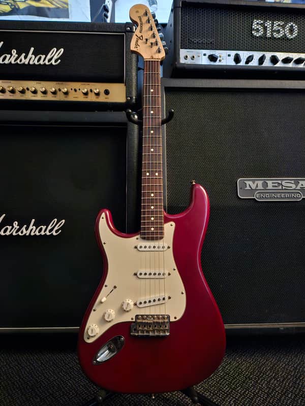 Fender Highway One Stratocaster 2008 - Midnight Wine