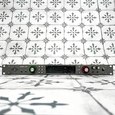Universal Audio Apollo x8 Thunderbolt 3 Audio Interface