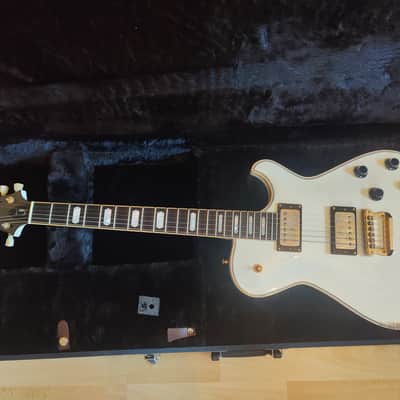 Knaggs Kenai T - Creme Relic image 2